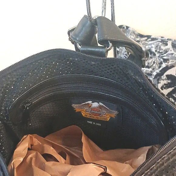 HARLEY- DAVIDSON Black Perforated GRAB N GO Backpack - Picture 5 of 12